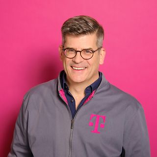 Portrait von Philipp Schindera.